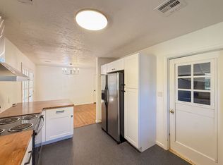 10416 Ridgeview Dr, Oklahoma City, OK 73120