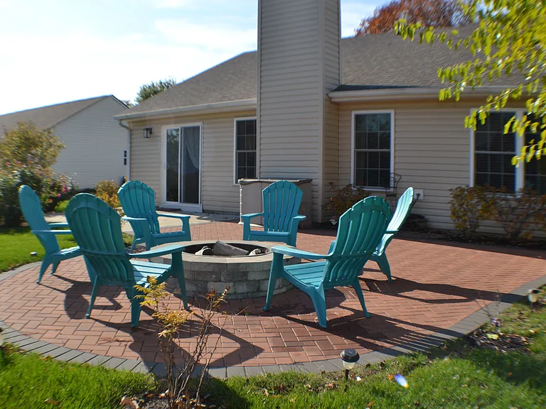 30 E Quail Wood Ln — Photo 1