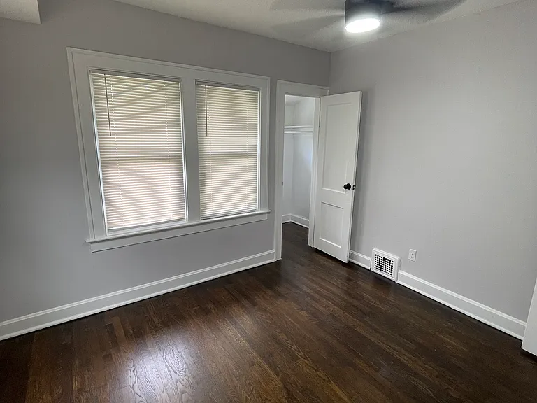 3717 Indiana Ave — Photo 26