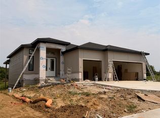 1959 E Autumn Trail Cir, Polk City, IA 50226
