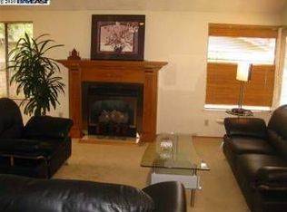 32853 Regents Blvd, Union City, CA 94587
