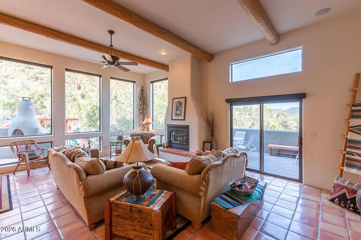 2 bed, 2.5 bath, 2039 sqft, $4,200 — Photo 2