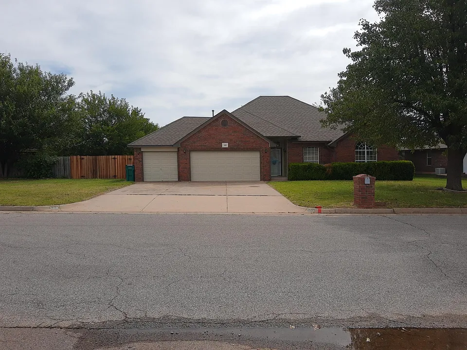 500 Westridge Dr
