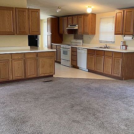 4th image of 907 N Allen Ave
