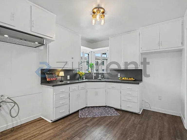 735 S Saint Louis St — Photo 8