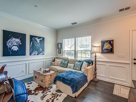 4th image of 3001 Ledgebrook Dr