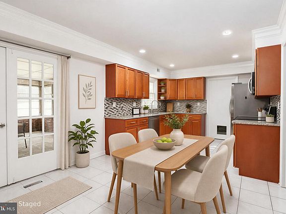 4th image of 12405 Rambling Ln
