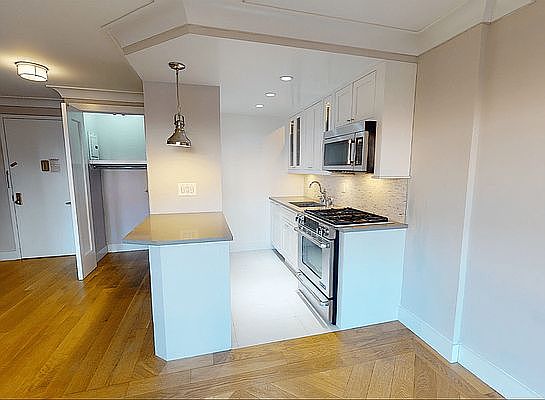 1st image of 50 W 93rd St #504K