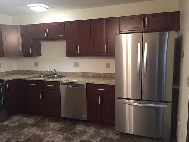 1st image of 4-4815 W 5th St #4