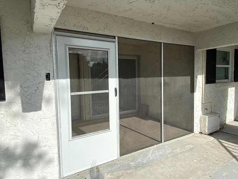 First Floor, Middle Unit