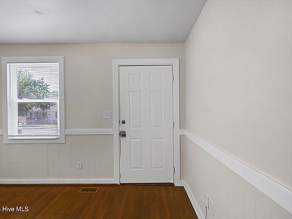 5th image of 1108 Weston Street #A&B