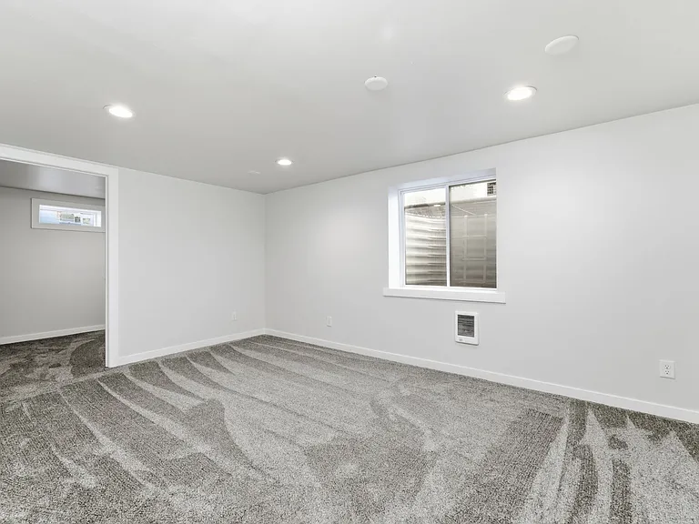 1125 W Warn Way — Photo 16