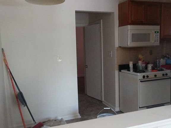 excuse the construction, view to open eating are and kitchen