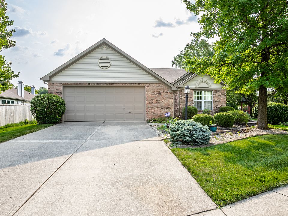 1st image of 5817 Common Cir