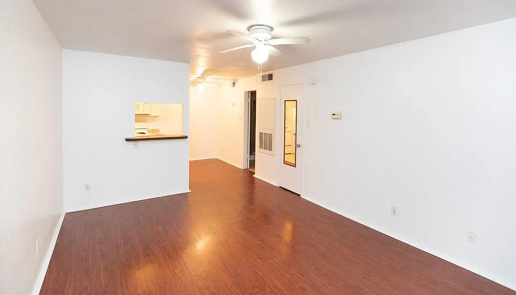 1 bed, 500 sqft, $1,195 — Photo 4
