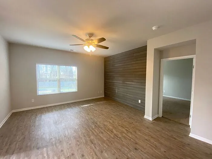 102 Oak Path Ln — Photo 7