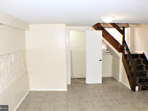 3rd image of 515-19 S 12th St #3