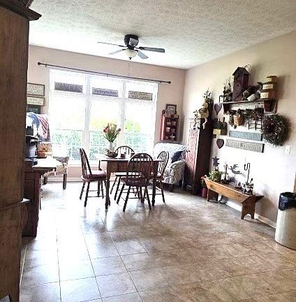 5th image of 349 Springbrook Cir