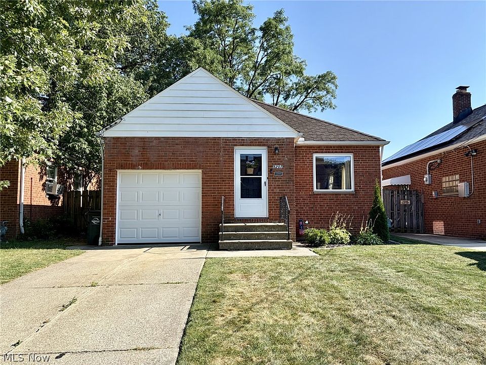 1st image of 5207 Redfern Rd