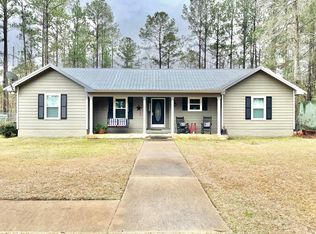 191 River Chase Dr, Bainbridge, GA 39819