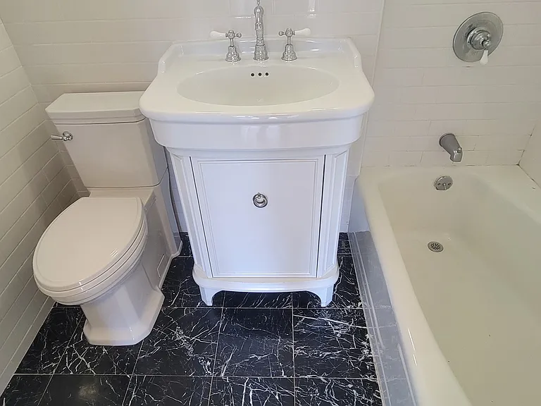 10740 Queens Blvd #11L — Photo 17