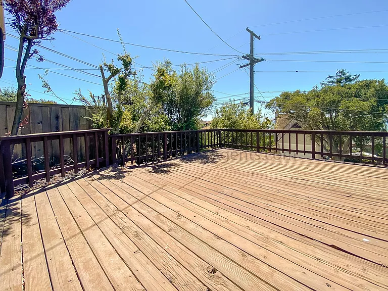 257 Trinity Ave — Photo 15
