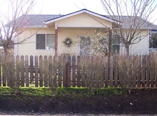 408 S 42nd Pl, Springfield, OR 97478