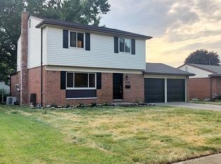 38239 Tottenham Rd, Sterling Heights, MI 48312