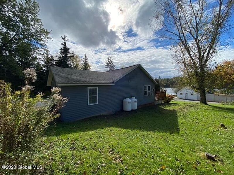 3rd image of 4 Ridge Lane Ext
