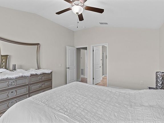 2nd image of 399 BUCHANNAN DRIVE