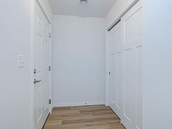 4th image of 1400 PARK DRIVE Unit 101