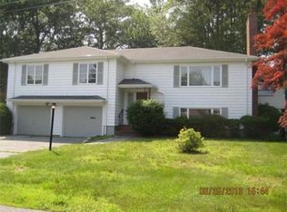 30 Laite Rd, Tewksbury, MA 01876