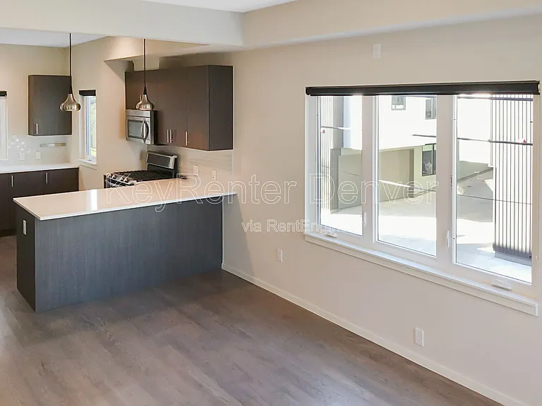 2725 W 25th Ave #8 — Photo 2