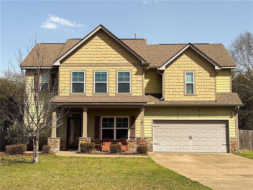 1st image of 25 Churchhill Dr