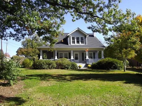 204 N Wilba Rd, Mebane, NC 27302