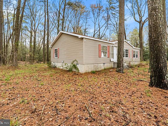 4th image of 8434 Hurleys Neck Rd