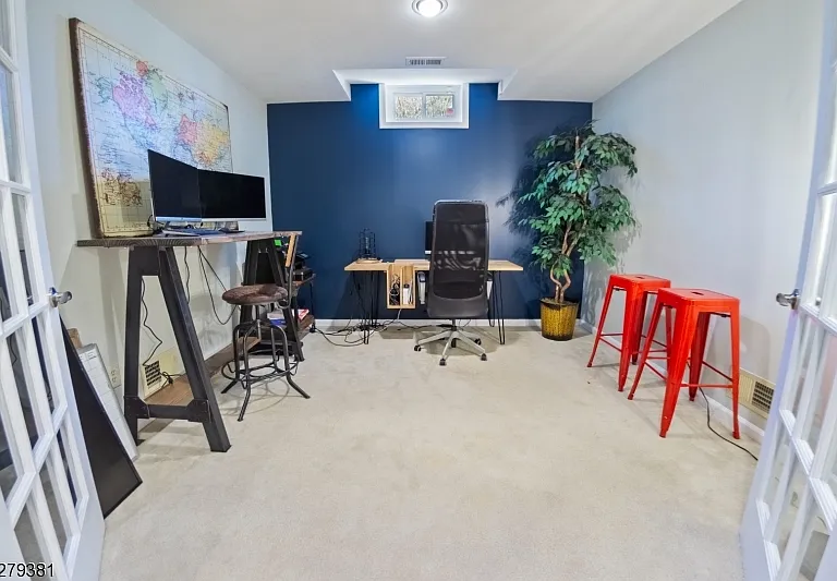 78 Kent Dr — Photo 17