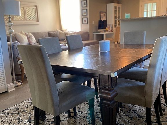 DiningRoom