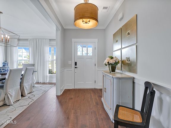 3rd image of 4635 Siddons Drive