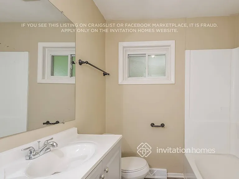 1227 S Lawler Ave — Photo 13