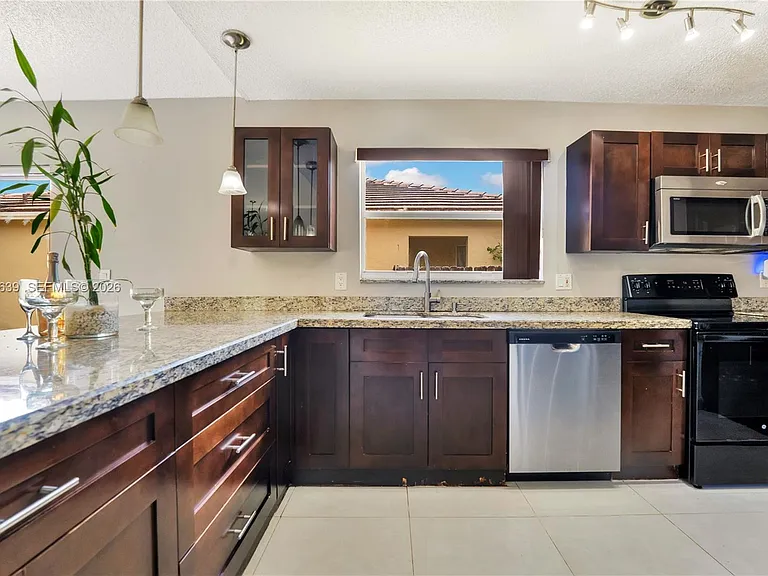 14530 SW 156th Ave — Photo 13