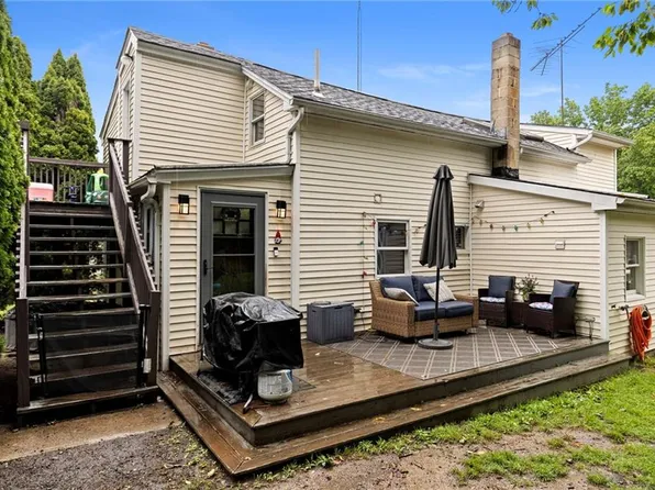 64 1/2 Tiogue Ave, West Warwick, RI 02893