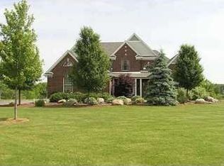 5014 Walnut Creek Ln, Ann Arbor, MI 48105