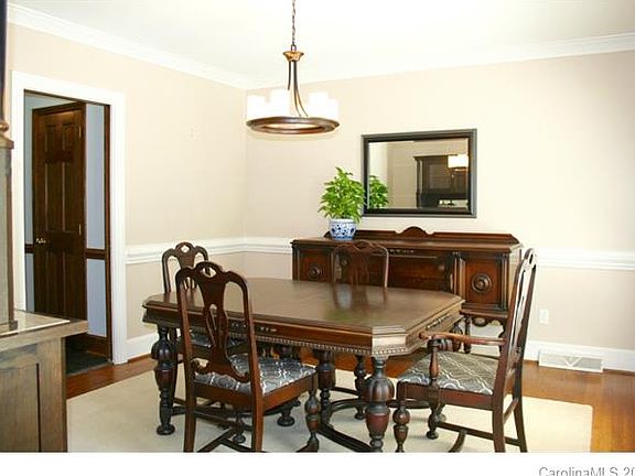 4th image of 9305 Sardis Glen Dr