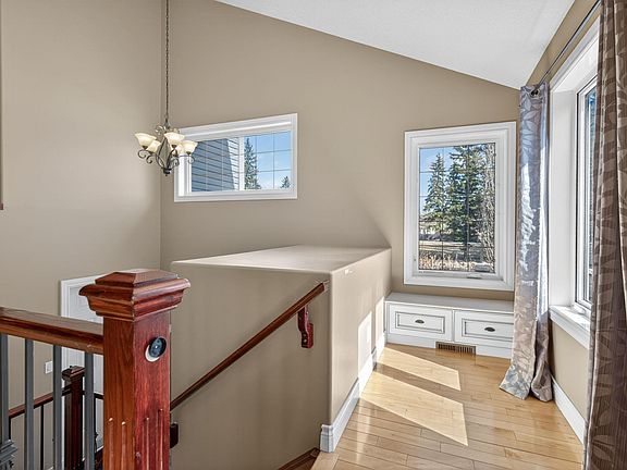 4th image of 5114 53rd St