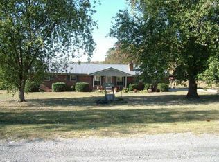 122 John Deere Dr, Spring City, TN 37381