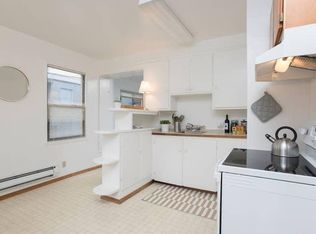 1415 E John St #6, Seattle, WA 98112