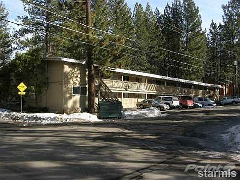 2nd image of 3546 Spruce Ave #1