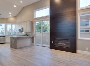 8936 Rainbow Ridge Dr, Las Vegas, NV 89117