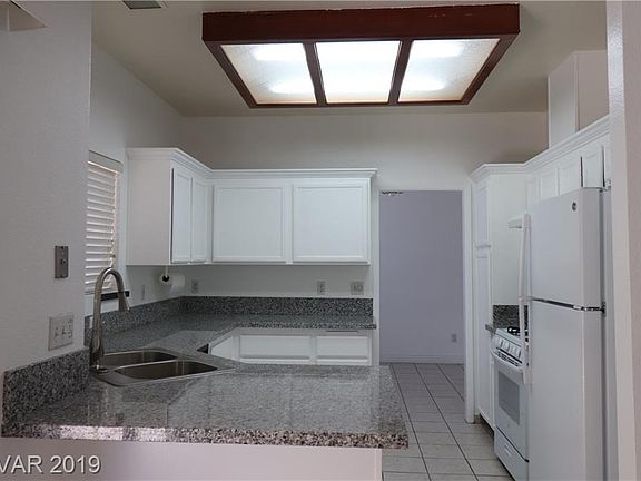 5th image of 1220 Torington Dr